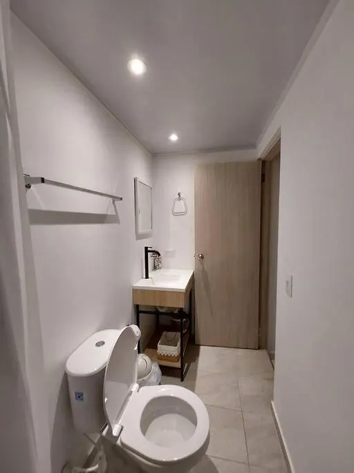 Apartamento Amplio Y Moderno Medellin 0*,  Colombia