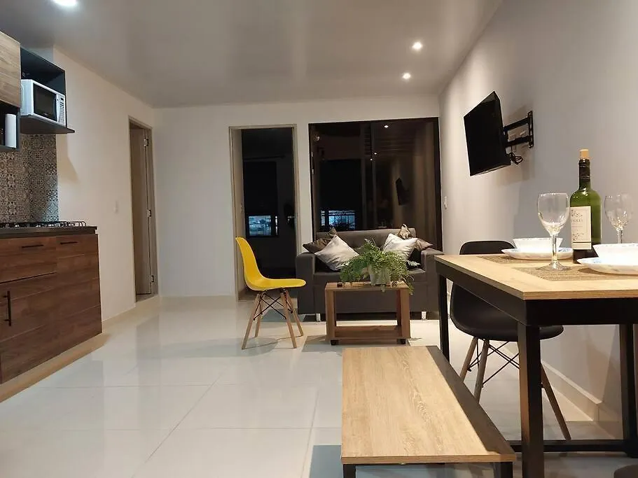 Apartment Apartamento Amplio Y Moderno Medellin Colombia