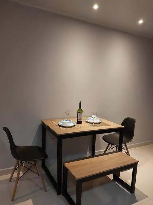 Apartamento Amplio Y Moderno Medellin 0*,