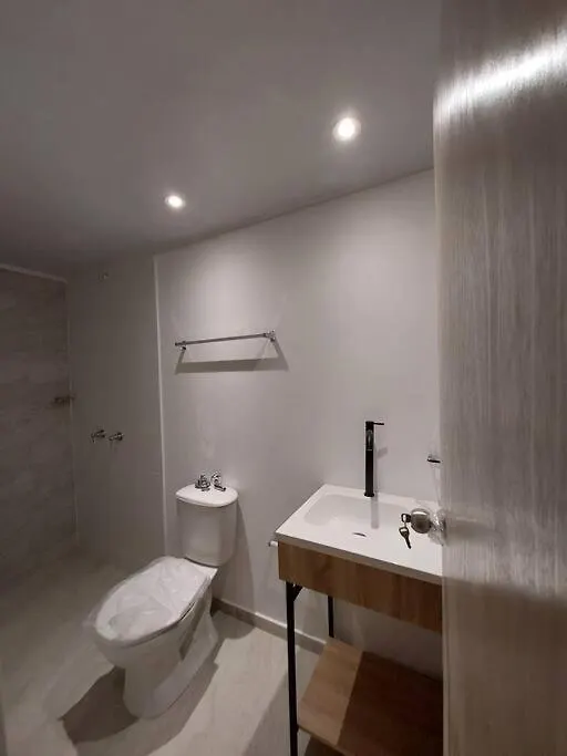 Apartment Apartamento Amplio Y Moderno Medellin